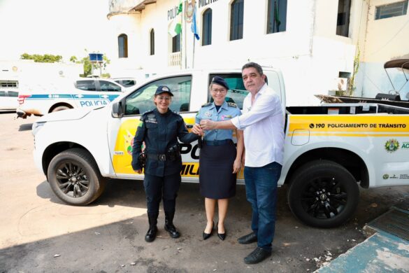 entrega-viatura-equipamentos-sena-madureira-detran-renato-beiruth-12 (1)