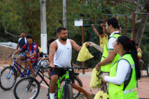 dia-do-ciclista-2024-detran-eduardo-gomes-24-300×200